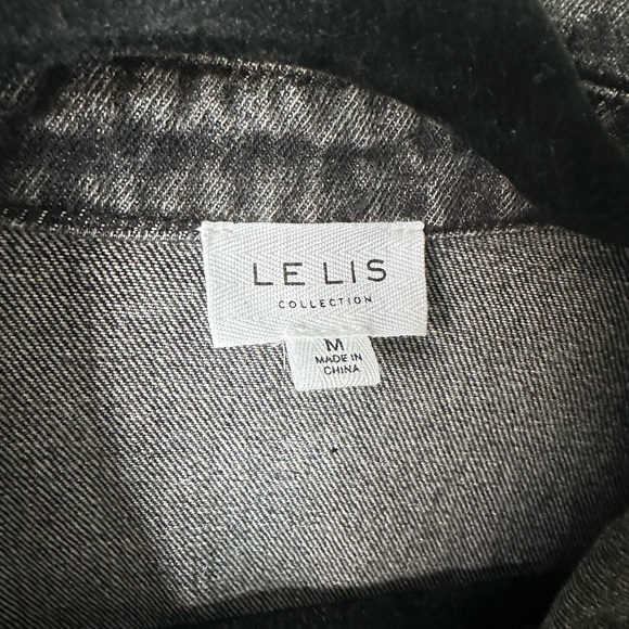 Women’s rhinestone fringe jean jacket - Picture 4 of 4